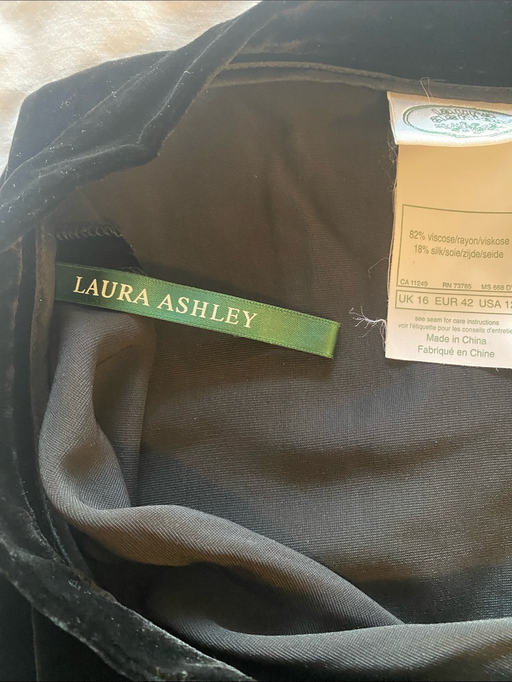 Laura Ashley Black Velvet‎ Maxi Skirt Size 12 Romantic Vintage - Picture 8 of 10